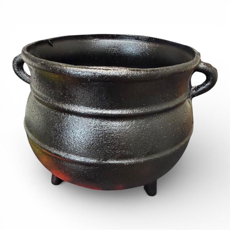 Cast Iron Cauldron 7\