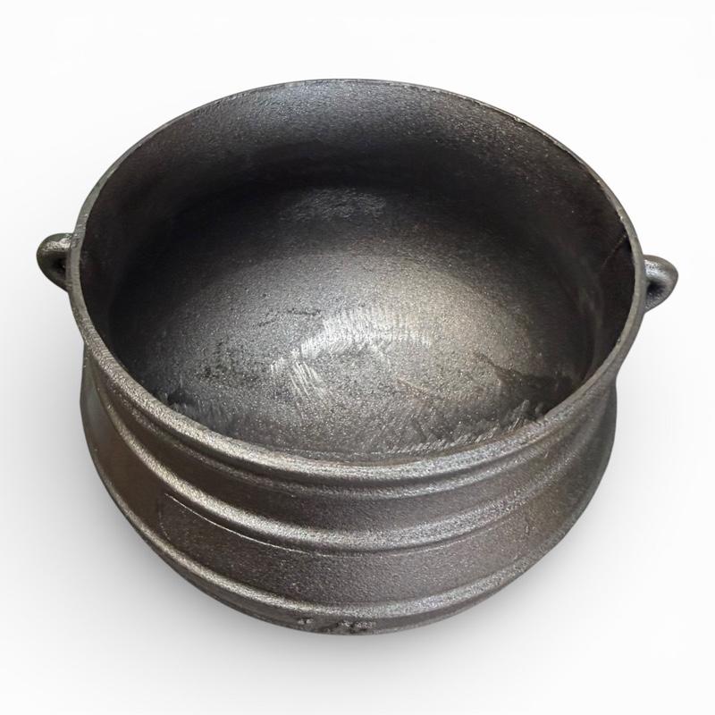 Cast Iron Cauldron 7\